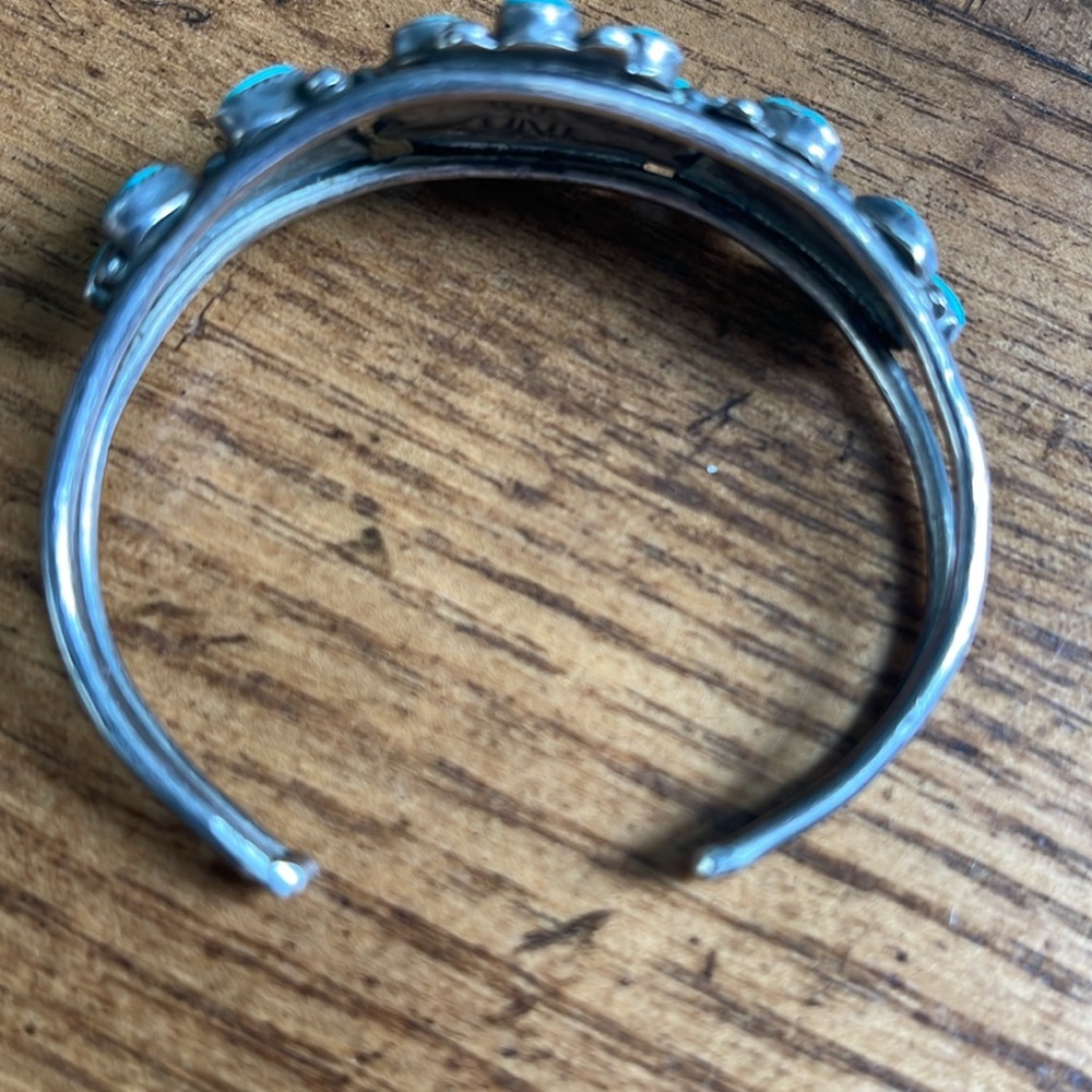 Vintage ZUNI TRIBE Turquoise Cuff Bracelet | small wrist - Picture 6 of 9